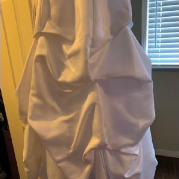 Girls long white Dress - Picture 3 of 5